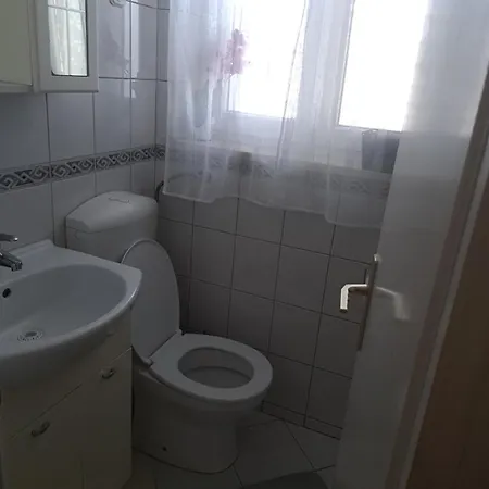 Apartman Lino *